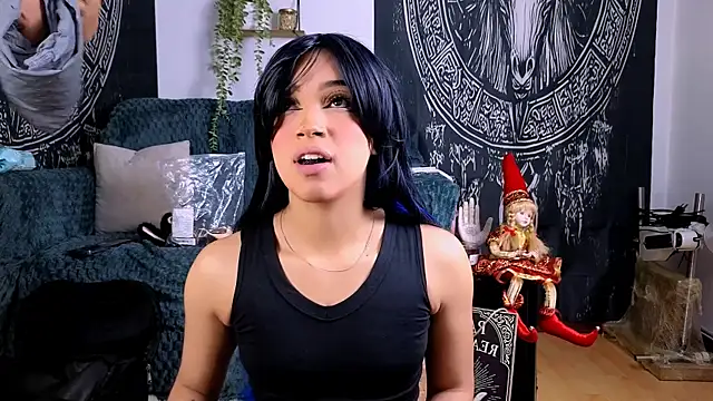 Snapshot of amaracooper_ chatting on January 15, 2026, 1:05 pm amaracooper online show from January 15, 2026, 1:05 pm