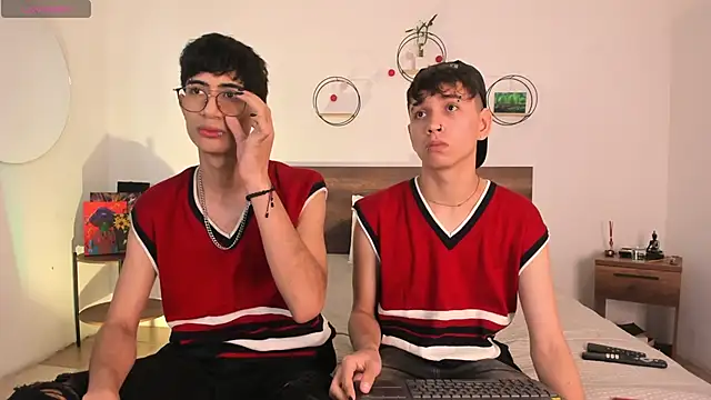 Snapshot of novaybrian chatting on December 3, 2024, 3:41 am novaybrian online show from December 3, 2024, 3:41 am