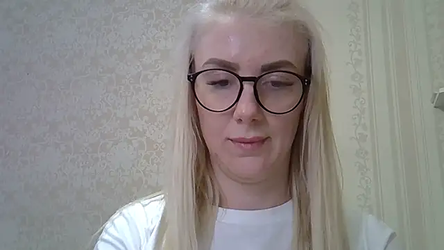 Snapshot of Pabonya91 chatting on February 11, 2025, 11:21 am Pabonya91 online show from February 11, 2025, 11:21 am