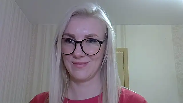 Snapshot of Pabonya91 chatting on February 18, 2025, 11:11 am Pabonya91 online show from February 18, 2025, 11:11 am