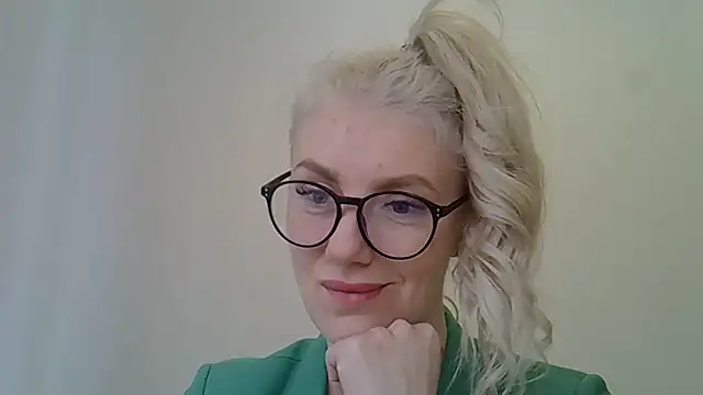 Snapshot of Pabonya91 chatting on March 20, 2025, 11:27 am Pabonya91 online show from March 20, 2025, 11:27 am