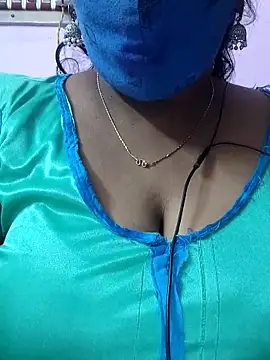 mallu-sumi online show from December 22, 2025, 4:59 pm