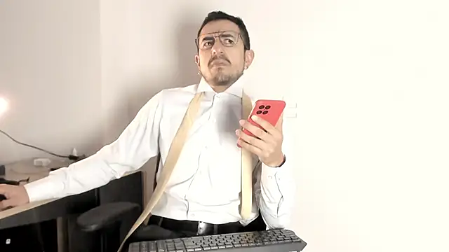 Snapshot of pablo-rincon95 chatting on January 4, 2025, 11:43 am pablo-rincon95 online show from January 4, 2025, 11:43 am