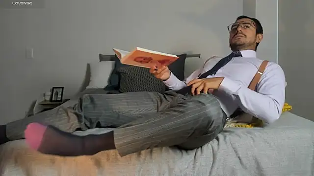 pablo-rincon95 online show from April 13, 2026, 2:22 pm