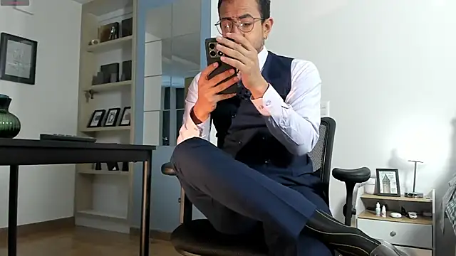 Snapshot of pablo-rincon95 chatting on June 10, 2026, 11:31 am pablo-rincon95 online show from June 10, 2026, 11:31 am