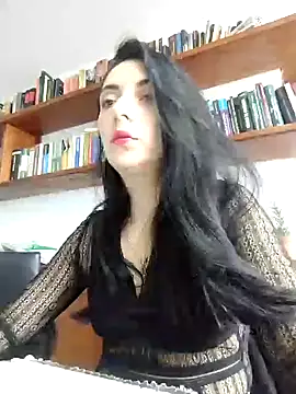 Snapshot of amellie_ros chatting on December 5, 2024, 1:17 pm amellie ros online show from December 5, 2024, 1:17 pm