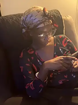 Snapshot of spicysugar74 chatting on February 6, 2025, 11:15 pm spicysugar74 online show from February 6, 2025, 11:15 pm