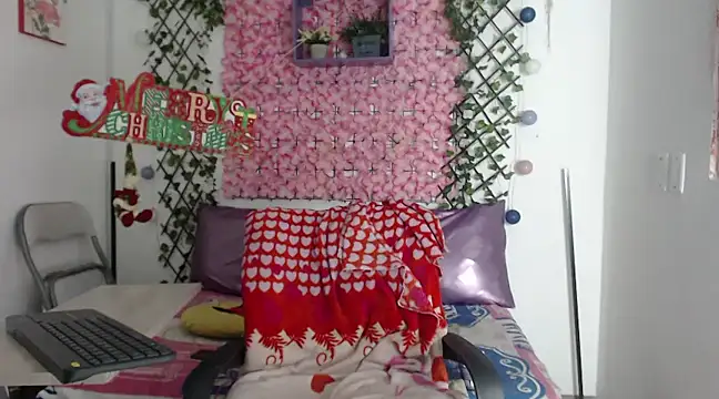MEGANNIXX online show from December 28, 2024, 7:44 am