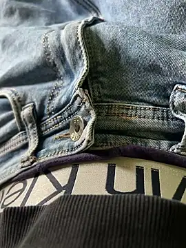 Snapshot of Privateseducer chatting on December 30, 2024, 7:04 am Privateseducer online show from December 30, 2024, 7:04 am