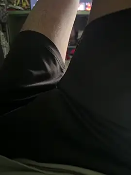 Snapshot of Privateseducer chatting on March 16, 2025, 12:11 pm Privateseducer online show from March 16, 2025, 12:11 pm