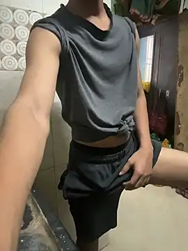 Snapshot of Privateseducer chatting on November 2, 2025, 5:43 am Privateseducer online show from November 2, 2025, 5:43 am