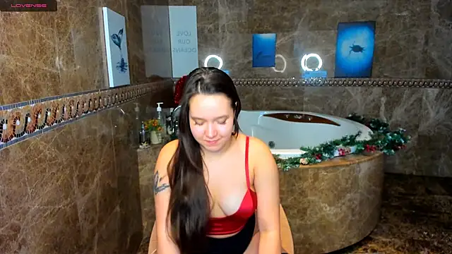 Snapshot of Mira_Karter chatting on January 8, 2025, 7:55 am Mira Karter online show from January 8, 2025, 7:55 am