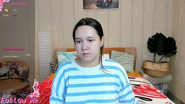 Snapshot of Mira_Karter chatting on October 23, 2025, 6:23 am Mira Karter online show from October 23, 2025, 6:23 am