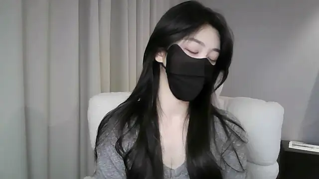 Snapshot of xiaxia-baby_ chatting on December 17, 2025, 4:57 pm xiaxia-baby online show from December 17, 2025, 4:57 pm