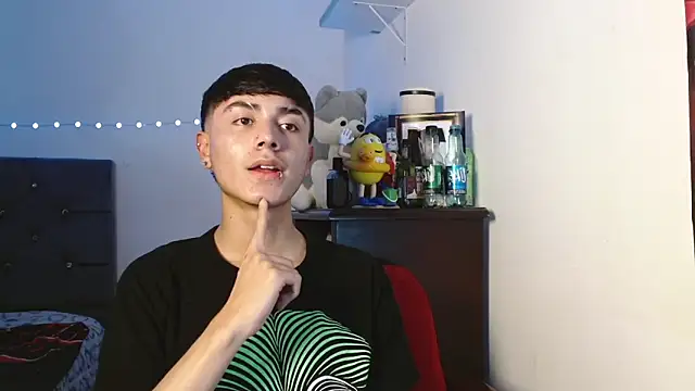 Snapshot of Im_juanda chatting on December 22, 2024, 5:12 am Im juanda online show from December 22, 2024, 5:12 am