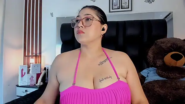 meikochoe online show from November 14, 2025, 7:45 pm