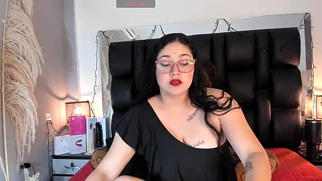 meikochoe online show from November 23, 2025, 5:57 pm