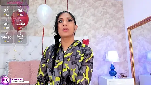 Snapshot of Eliza_Thaylor__ chatting on February 18, 2025, 3:32 pm Eliza Thaylor online show from February 18, 2025, 3:32 pm