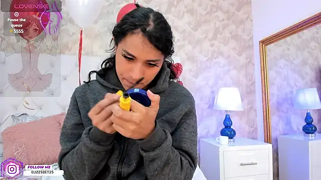 Snapshot of Eliza_Thaylor__ chatting on February 23, 2025, 11:44 am Eliza Thaylor online show from February 23, 2025, 11:44 am