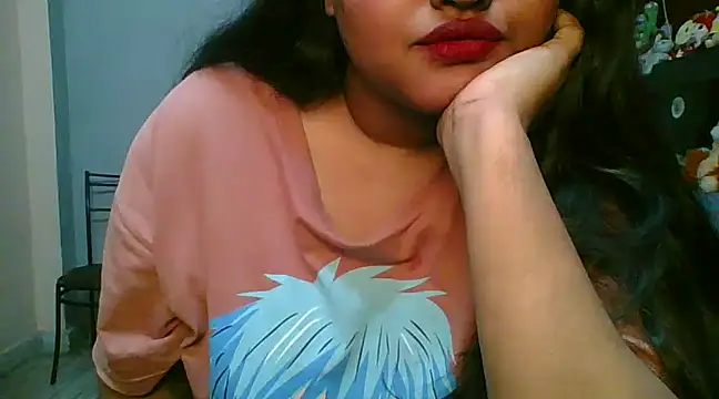 Snapshot of Your-love-12 chatting on February 3, 2025, 4:52 pm Your-love-12 online show from February 3, 2025, 4:52 pm