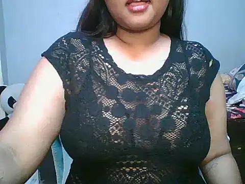 Snapshot of Your-love-12 chatting on October 11, 2025, 10:08 pm Your-love-12 online show from October 11, 2025, 10:08 pm