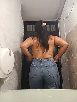 mariana mauricio hot online show from May 21, 2026, 9:22 pm