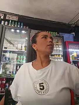 mariana mauricio hot online show from May 27, 2026, 9:23 pm