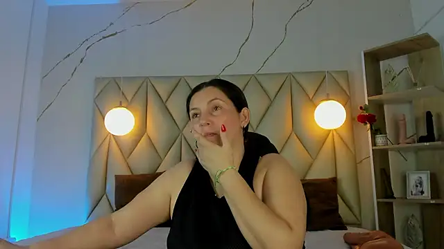 Snapshot of angelswets chatting on February 7, 2026, 1:48 pm angelswets online show from February 7, 2026, 1:48 pm