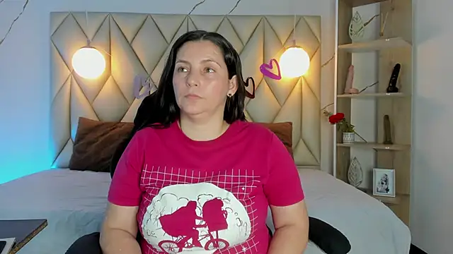 Snapshot of angelswets chatting on February 25, 2026, 2:16 pm angelswets online show from February 25, 2026, 2:16 pm