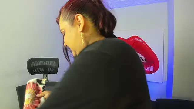 Snapshot of electrabig_6 chatting on February 18, 2025, 10:05 am electrabig 6 online show from February 18, 2025, 10:05 am