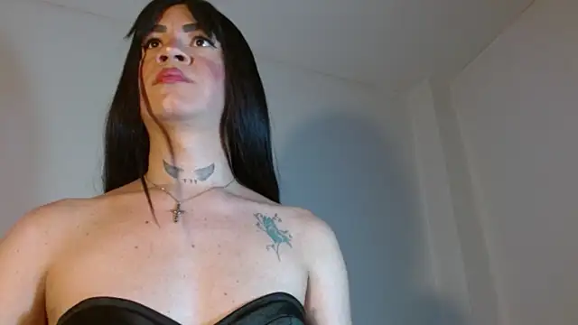 Snapshot of KamilaParrisx chatting on February 28, 2026, 2:23 am KamilaParrisx online show from February 28, 2026, 2:23 am