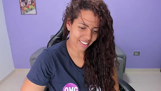 Snapshot of boomsar01 chatting on September 11, 2025, 2:33 am boomsar01 online show from September 11, 2025, 2:33 am