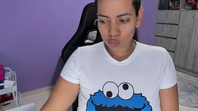 Snapshot of boomsar01 chatting on January 17, 2026, 1:32 am boomsar01 online show from January 17, 2026, 1:32 am