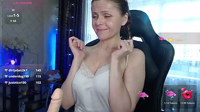 JessieOMays online show from June 9, 2026, 11:27 pm