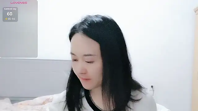 fanfan-FF online show from December 5, 2025, 12:47 pm