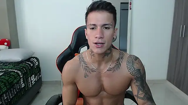 Snapshot of pettergrey1 chatting on March 4, 2026, 4:24 pm pettergrey1 online show from March 4, 2026, 4:24 pm