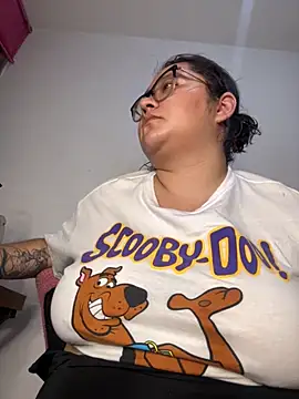 CinnamonCookiez online show from November 20, 2025, 3:50 am