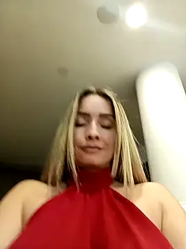 Loly Horny online show from April 22, 2026, 11:17 pm