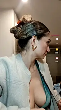 Snapshot of Loly_Horny chatting on July 14, 2026, 11:21 pm Loly Horny online show from July 14, 2026, 11:21 pm