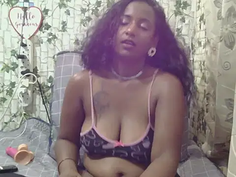 indiantina01 online show from February 12, 2025, 10:37 pm