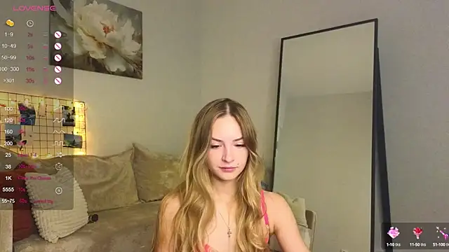 Soft Eva online show from December 3, 2024, 7:10 am