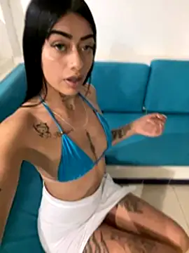 Snapshot of ZairaSofia1 chatting on December 3, 2025, 11:36 pm ZairaSofia1 online show from December 3, 2025, 11:36 pm