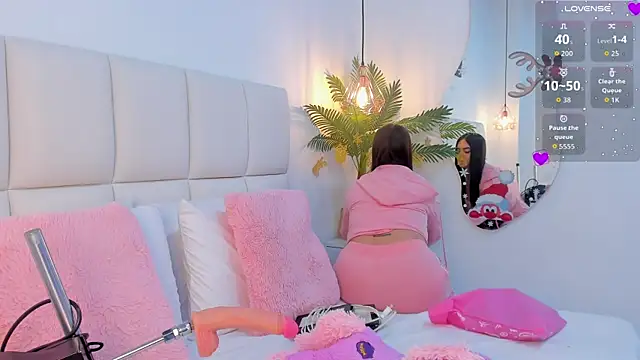 zoe rivers online show from December 20, 2025, 12:29 am