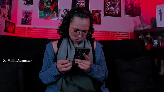 Snapshot of lilith-deveraux chatting on October 6, 2025, 1:52 pm lilith-deveraux online show from October 6, 2025, 1:52 pm