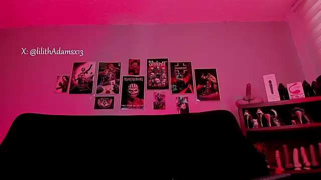 Snapshot of lilith-deveraux chatting on October 27, 2025, 2:10 pm lilith-deveraux online show from October 27, 2025, 2:10 pm