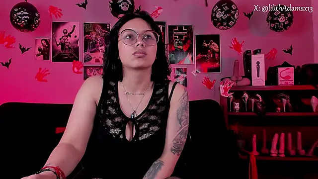 Snapshot of lilith-deveraux chatting on November 13, 2025, 8:41 pm lilith-deveraux online show from November 13, 2025, 8:41 pm