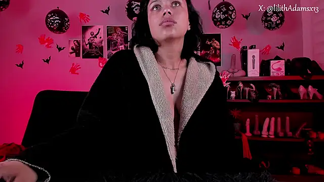 Snapshot of lilith-deveraux chatting on November 14, 2025, 11:20 am lilith-deveraux online show from November 14, 2025, 11:20 am