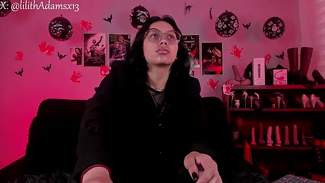 Snapshot of lilith-deveraux chatting on November 20, 2025, 1:55 pm lilith-deveraux online show from November 20, 2025, 1:55 pm