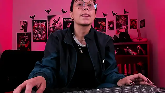 Snapshot of lilith-deveraux chatting on November 28, 2025, 3:25 pm lilith-deveraux online show from November 28, 2025, 3:25 pm