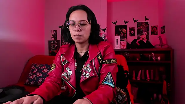 Snapshot of lilith-deveraux chatting on December 3, 2025, 1:31 pm lilith-deveraux online show from December 3, 2025, 1:31 pm